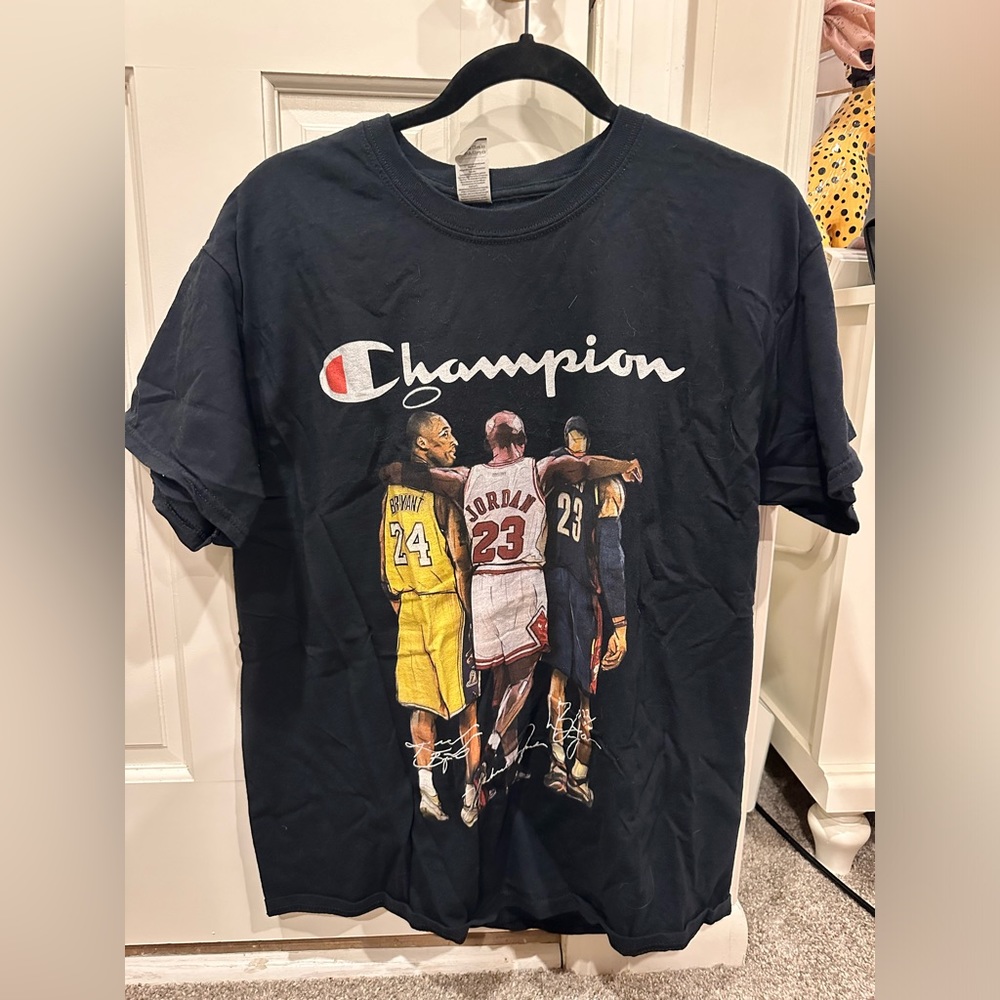 Champion Basketball Greats Tee Shirt Men’s large
